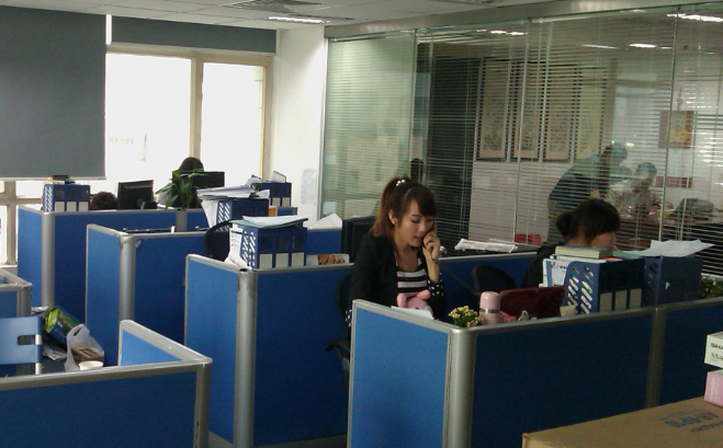 建筑劳务分包与施工人员派遣：湖北隆益华的服务模式对比